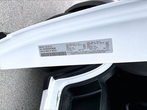 Used 2023 RAM ProMaster 2500 FWD image 31