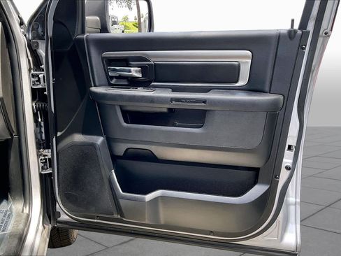 Used 2024 RAM 1500 Warlock RWD image 45