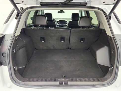 Used 2022 GMC Terrain SLT image 22