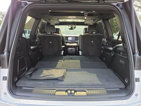 New 2026 Jeep Grand Wagoneer Limited AWD/4WD image 13