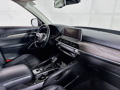 Used 2020 Kia Telluride EX AWD/4WD image 31