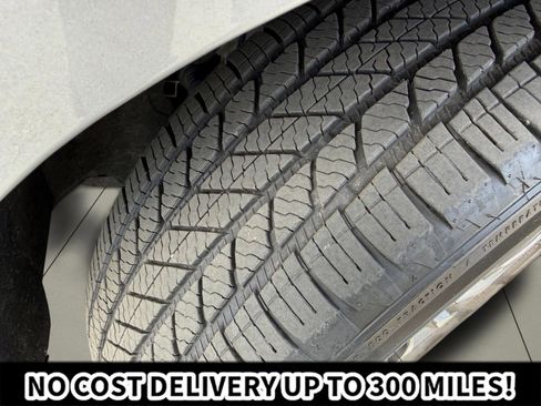 Used 2020 Chrysler Pacifica Touring-L Plus w/ Advanced Safetytec Group FWD image 33