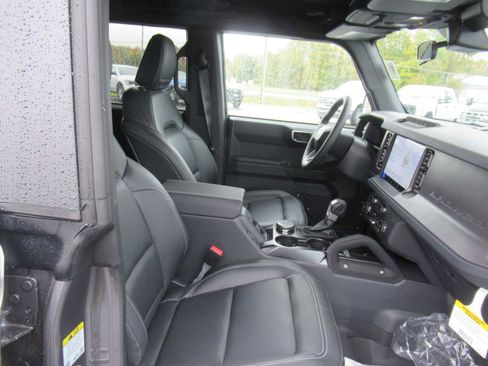 New 2025 Ford Bronco Big Bend w/ Black Diamond Package image 19