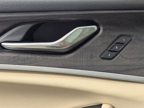 New 2025 Jeep Grand Cherokee Limited image 13