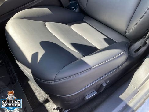 Used 2019 Tesla Model 3 Long Range image 16