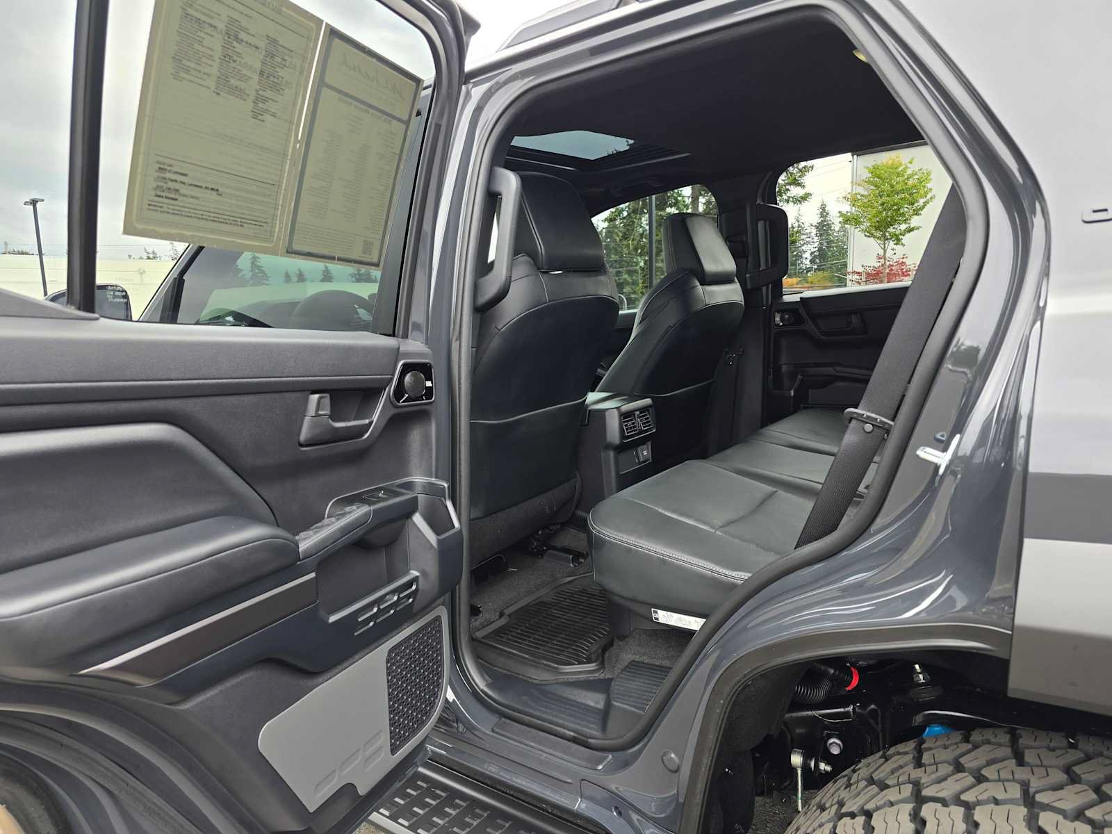 Used 2026 Toyota 4Runner TRD Off-Road Premium AWD/4WD image 15