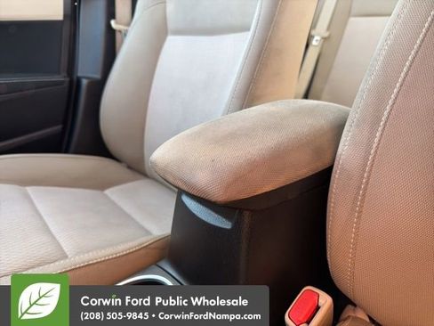 Used 2014 Toyota Corolla L image 21