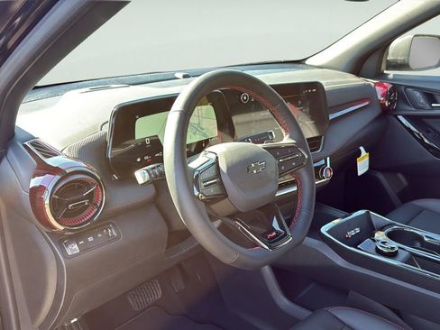 New 2026 Chevrolet Equinox RS w/ Convenience Package III AWD/4WD image 24