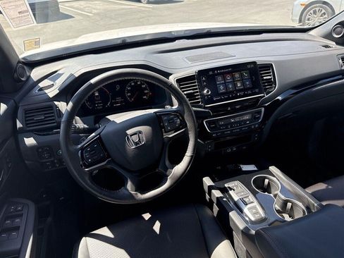 Certified 2025 Honda Ridgeline Black Edition image 21