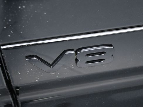 New 2026 Land Rover Defender 130 V8 image 8