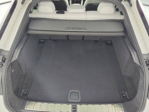 New 2026 BMW X6 xDrive40i w/ Climate Comfort Package image 23