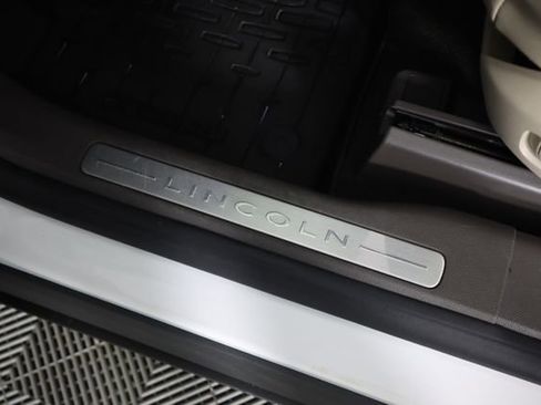 Used 2022 Lincoln Corsair Reserve w/ Equipment Group 201A image 35