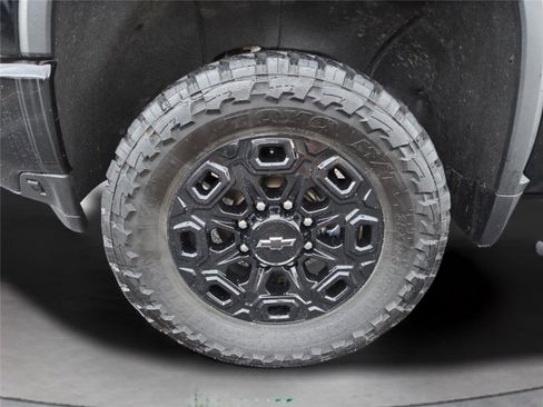 Used 2023 Chevrolet Silverado 2500 LT w/ Midnight Edition AWD/4WD image 34