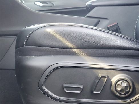 Used 2024 Jeep Grand Cherokee Altitude image 12