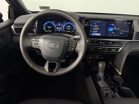 Used 2026 Toyota Camry XSE FWD image 13