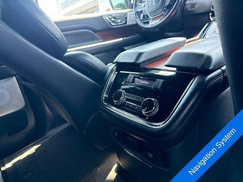 Used 2020 Lincoln Navigator Reserve w/ Equipment Group 208A Reserve AWD/4WD image 11