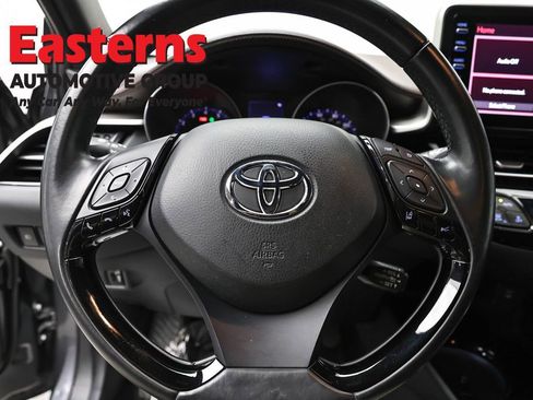 Used 2019 Toyota C-HR Limited FWD image 10