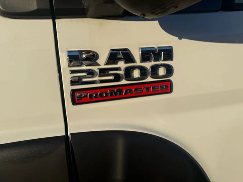 Used 2020 RAM ProMaster 2500 w/ Interior Convenience Group image 11