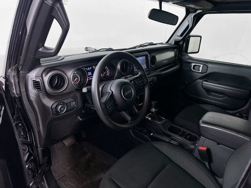 Used 2023 Jeep Wrangler Unlimited Sport AWD/4WD image 9