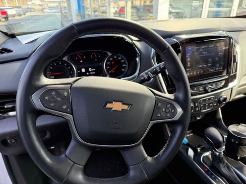 Used 2023 Chevrolet Traverse LT w/ LT Premium Package image 14