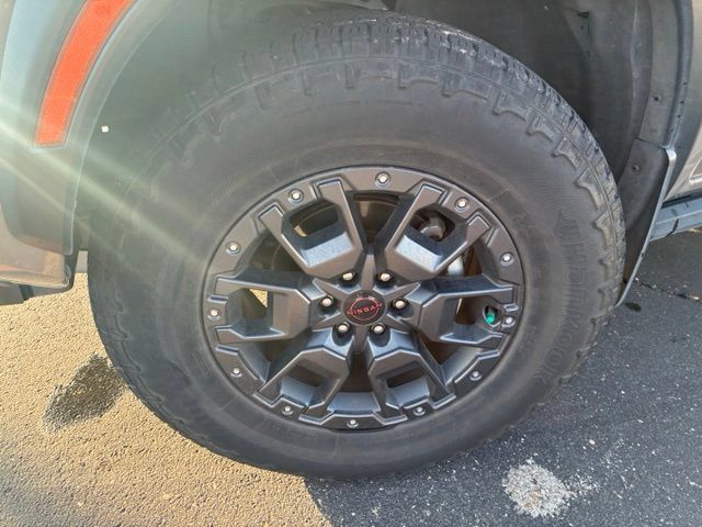 Certified 2023 Nissan Frontier PRO-4X w/ Pro-4X Premium Package AWD/4WD image 10