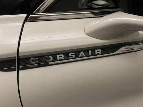 Used 2023 Lincoln Corsair AWD image 24