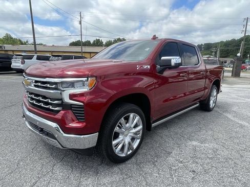 Used 2025 Chevrolet Silverado 1500 LTZ w/ LTZ Premium Package AWD/4WD image 9