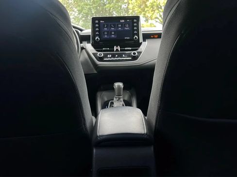 Used 2020 Toyota Corolla SE FWD image 21