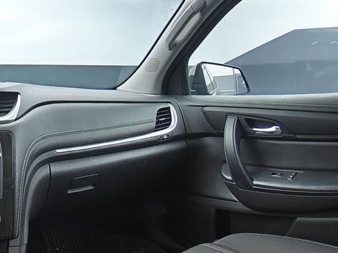 Used 2016 Chevrolet Traverse LT FWD image 18