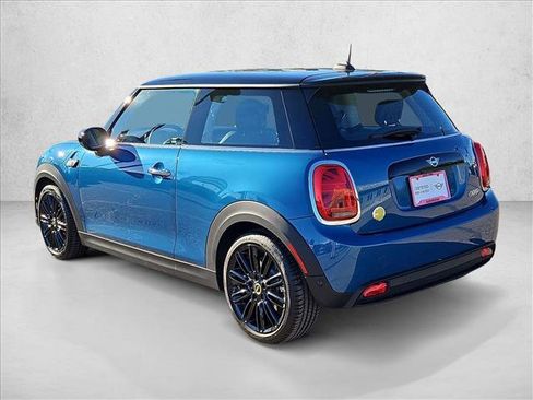 Certified 2024 MINI Cooper SE image 8