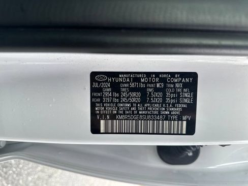 Certified 2025 Hyundai Palisade Limited AWD/4WD image 30