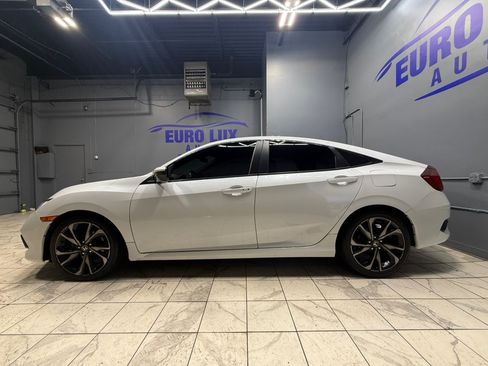 Used 2020 Honda Civic Sport image 4