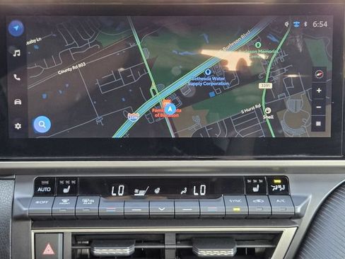 Used 2025 Toyota Camry XLE FWD image 16