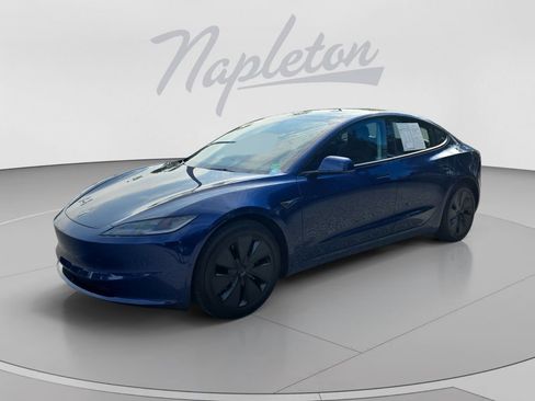 Used 2024 Tesla Model 3 Long Range RWD image 1