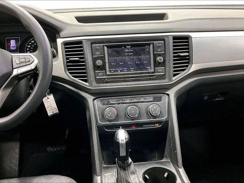 Used 2021 Volkswagen Atlas S w/ MDO Package (Bench Seat) image 8