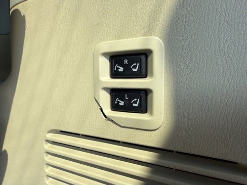 Used 2023 INFINITI QX80 Luxe w/ Cargo Package image 9