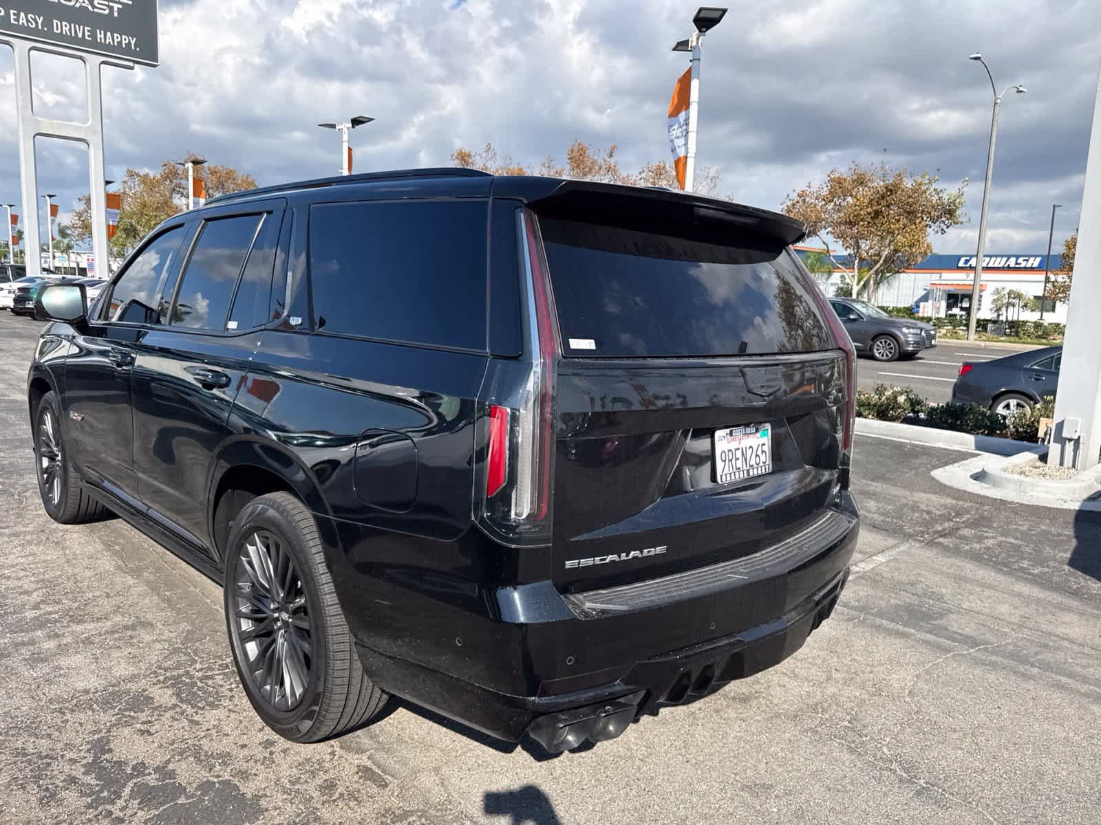 Used 2023 Cadillac Escalade V AWD/4WD image 19