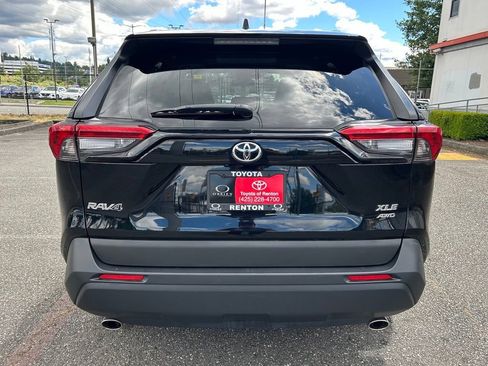 Used 2024 Toyota RAV4 XLE w/ Convenience Package AWD/4WD image 6