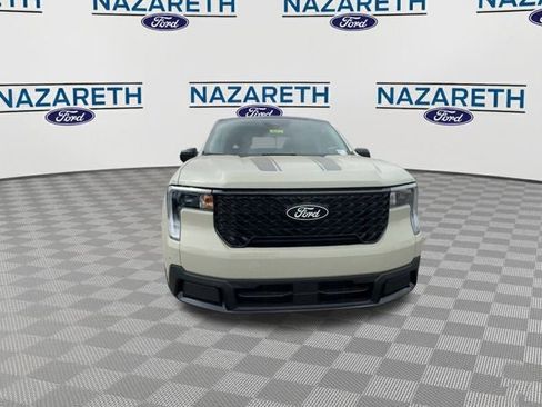 New 2025 Ford Maverick Lariat w/ Black Appearance Package image 3