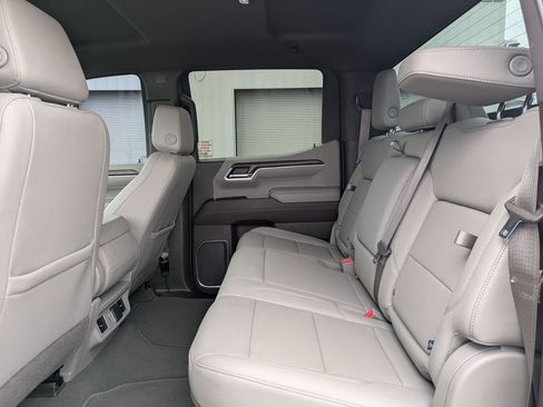 Used 2022 GMC Sierra 1500 SLT image 26