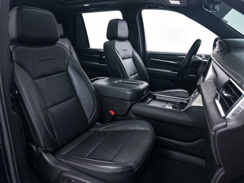 Used 2022 GMC Yukon Denali w/ Advanced Technology Package image 36