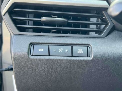 Used 2023 Nissan Altima 2.5 SV FWD image 20
