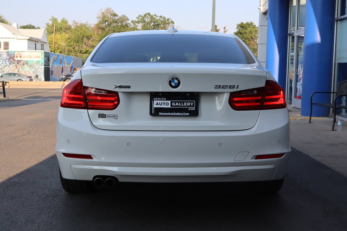 Used 2015 BMW 328i xDrive Sedan AWD/4WD image 4