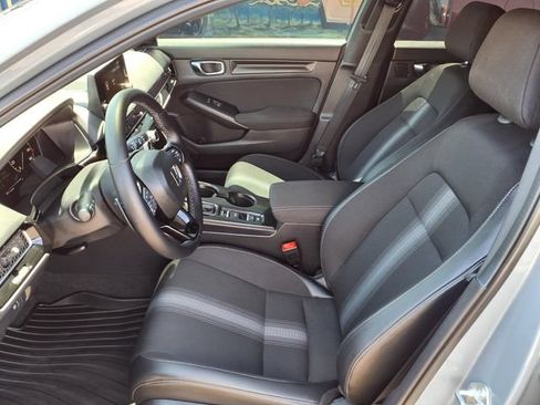 Used 2025 Honda Civic Sport image 18