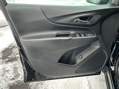 Used 2022 Chevrolet Equinox LT image 6