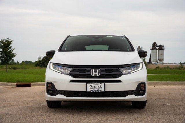 Used 2026 Honda Odyssey Sport-L image 2