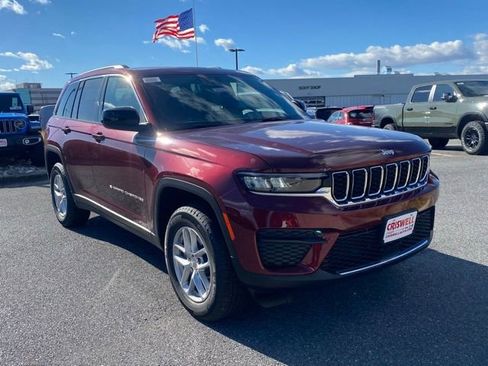 New 2025 Jeep Grand Cherokee Laredo X w/ Luxury Tech Group I AWD/4WD image 2