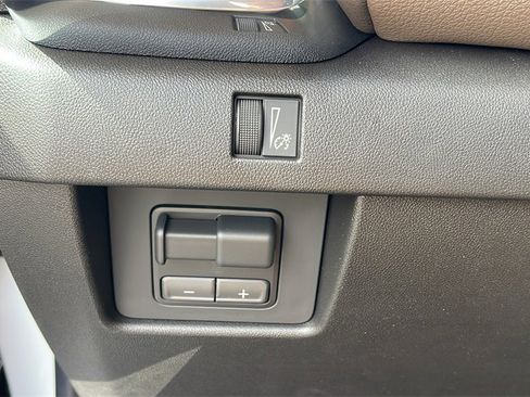 New 2026 GMC Canyon Denali image 25