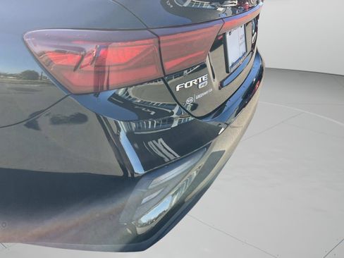 Used 2021 Kia Forte Sedan image 10