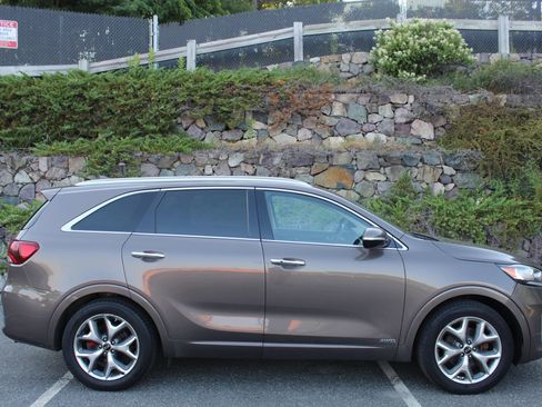Used 2019 Kia Sorento SX AWD/4WD image 5